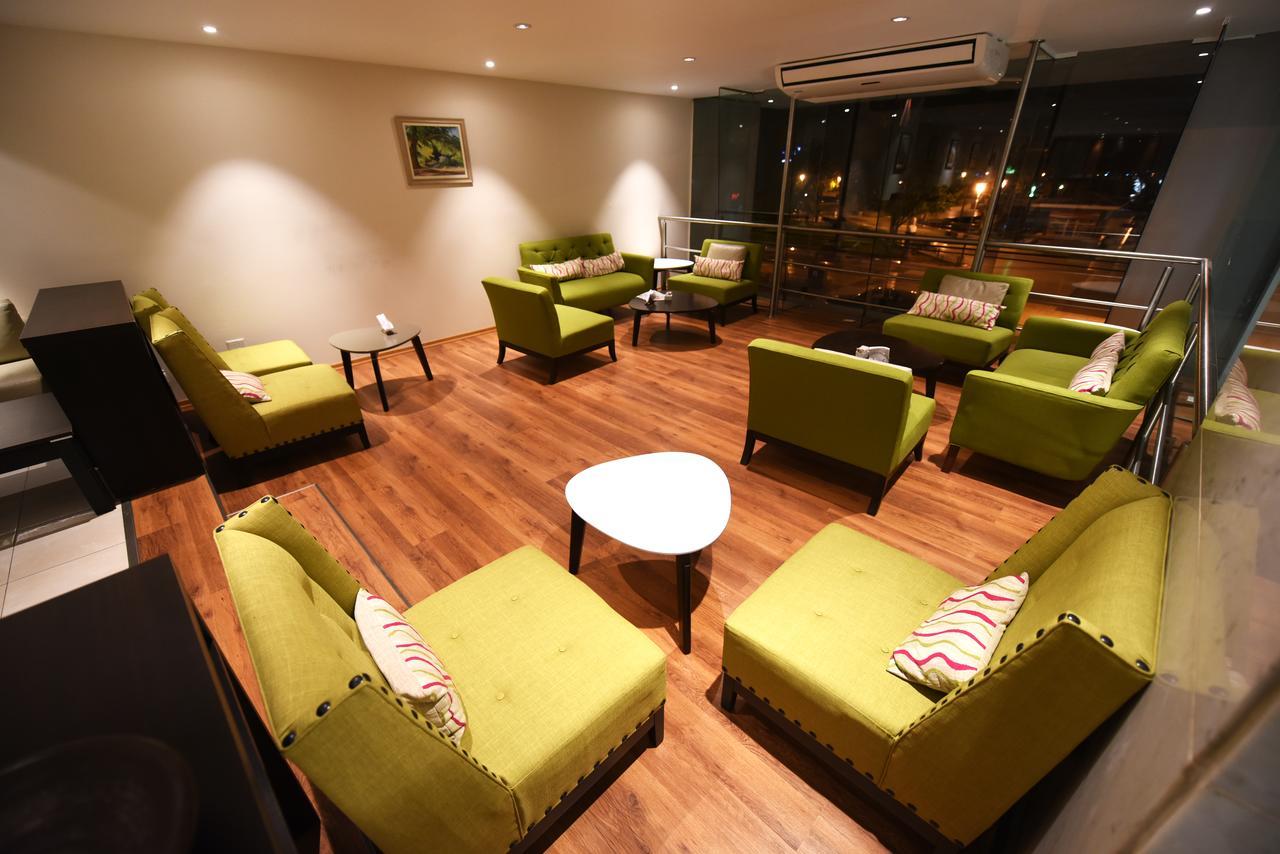 Plaza Hotel La Rioja Zewnętrze zdjęcie